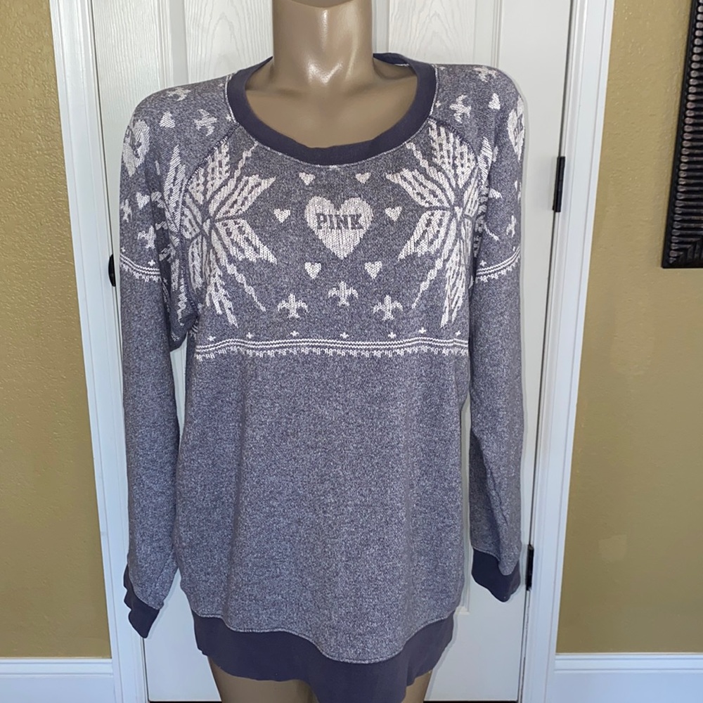 VS PINK VS Long Sleeve Oversized Boyfriend Sweater Snowflakes & Hearts S